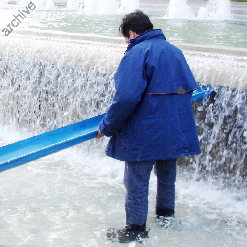 Water Diversion - 0,25 m x 3 m, painted zinc, carboard